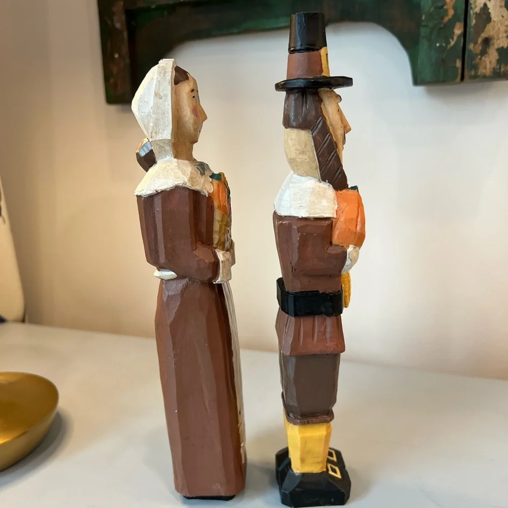 Midwest Set Of 2 Carved Thanksgiving Pilgrim Man & Woman Pencil Thin Figurines